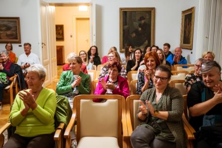 Ivana Djilas v knjižnici na Ravnah (6)